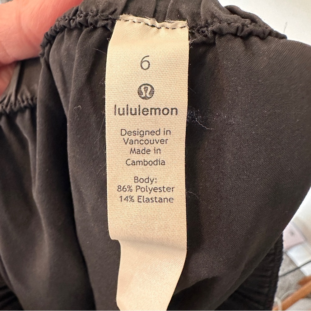Lululemon athletica Black Asymmetrical Skirt The Everyday Skirt 6 - Picture 4 of 9